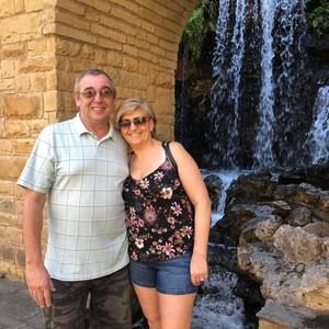 Meet your Posher, Sharon